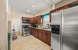 11 Sisson St, Pawtucket, RI 02860