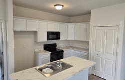 4264 Plum Village Circle, Monroe, MI 48161