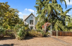 322 N 3rd Street, Central Point, OR 97502