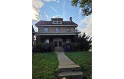 100 2nd St, Ellwood City, PA 16117