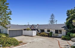 4 Mansfield Lane, Camarillo, CA 93010