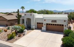2506 E Bluejay Bluff Lane, Green Valley, AZ 85614