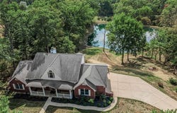 23292 Eagles Roost Lane, Warrenton, MO 63383