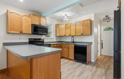 32 Nightingale Trail W, Wurtsboro, NY 12790
