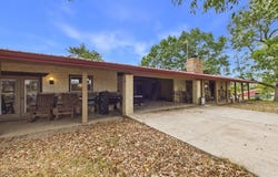 251 CR 323, Gainesville, MO 65655