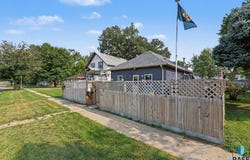 230 Dakota St, Akron, IA 51001