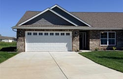 13 Sonata Lane, Troy, IL 62294
