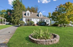 38 CHAUNCEY Avenue, EWING, NJ 08638