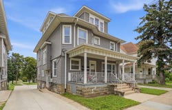 2416 Olive Street, Cedar Falls, IA 50613