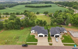 8032 E Norway Pine Trl, Sioux Falls, SD 57110