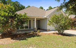 233 Whitman Way, Freeport, FL 32439
