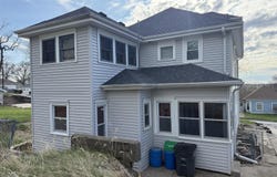 415 PARK Street, OAKLAND, IA 51560