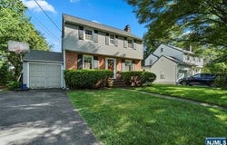 14 Ramsey Terrace, Fair Lawn, NJ 07410