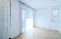 681 S Lyon St, Santa Ana, CA 92705
