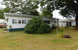 33 Chestnut Street, Skowhegan, ME 04976