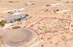 55 Paria Dr, Greenehaven, AZ 86040