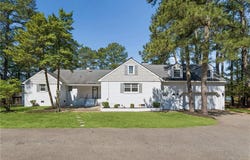 16 Pine Lane, Hampton, VA 23664