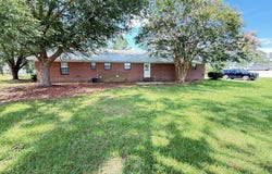 71 Gladiator Rd, Douglas, GA 31533