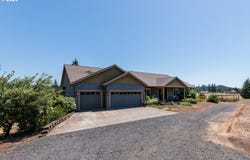33306 FREDS ROW Ln, StHelens, OR 97051
