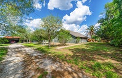 1220 W Johnston Avenue, Kingsville, TX 78363