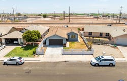808 Sage Ct, Imperial, CA 92251