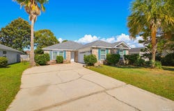 6464 Sandkey Cv, Gulf Breeze, FL 32563
