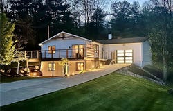 573 W Mohawk Drive, Malvern, OH 44644