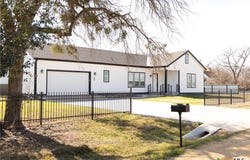 300 Front Street, Thorndale, TX 76577