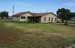 304 AVENUE P, Sunray, TX 79086