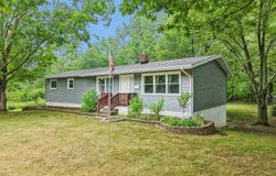 31625 Bainbridge Rd, Solon, OH 44139