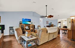 9086 MANCHESTER Street, SPRING HILL, FL 34606