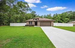 5245 Burt Ln, Pace, FL 32571