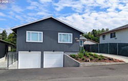 2404 E 13TH St, Vancouver, WA 98661