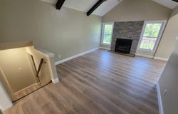 5106 SW 33rd TER, Topeka, KS 66614