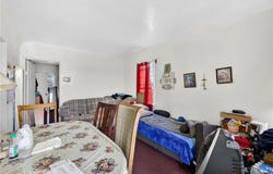621 W Spruce, Compton, CA 90220