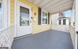 240 FILMORE Street, RIVERSIDE, NJ 08075