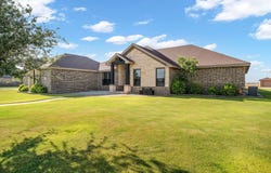 7102 E County Rd 114, Midland, TX 79706