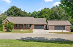 1737 Sharp Drive, Lenoir City, TN 37771