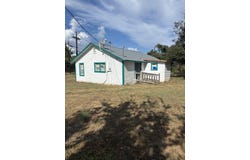 624 N Spring St, Mason, TX 76856