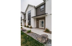 274 W 4th S, Sugar City, ID 83448