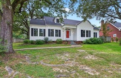 1301 Hill Dr, Laurel, MS 39440