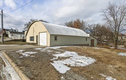 216 E 2nd Street, Brooklyn, IA 52211