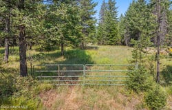 E Quarter Mile Rd, Athol, ID 83801