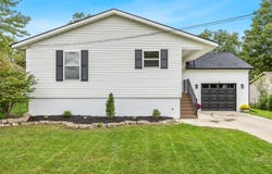 805 N Walnut Street, Greenville, MI 48838