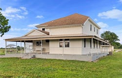 22451 S Bb Highway, Nevada, MO 64772