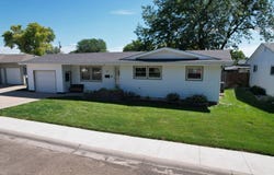 926 E 9th Street, Ogallala, NE 69153
