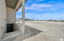 633 E SHELLEY LN, Grantsville, UT 84029