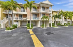 424 BAHIA BEACH Boulevard, RUSKIN, FL 33570