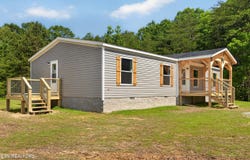 1090 Bill Black Rd, Jamestown, TN 38556