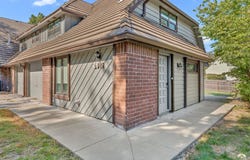 2616 W 24th Terrace, Lawrence, KS 66047